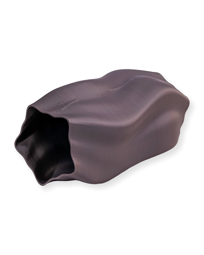 Modern Charcoal Wave Vase – 3D-Printed Sculptural Home Décor